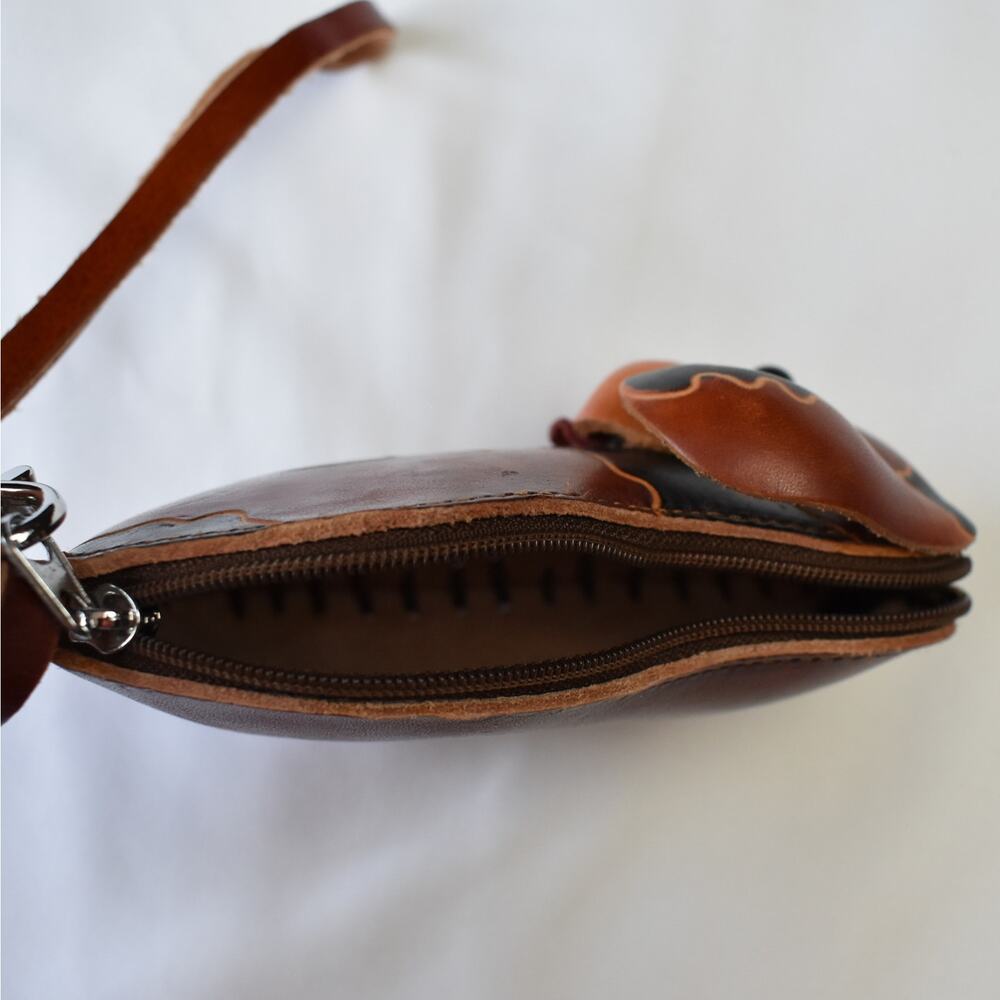 Handmade Leather Dog Coin Purse Puppy Wallet Brown Animal Keychain Bag Charm EUC - Picture 5 of 5